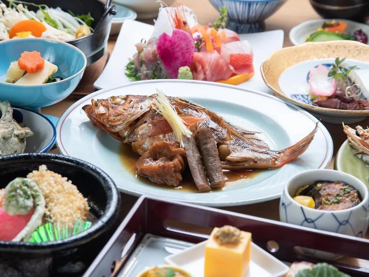 Hotel Iwamotoro Fujisawa Ryokan