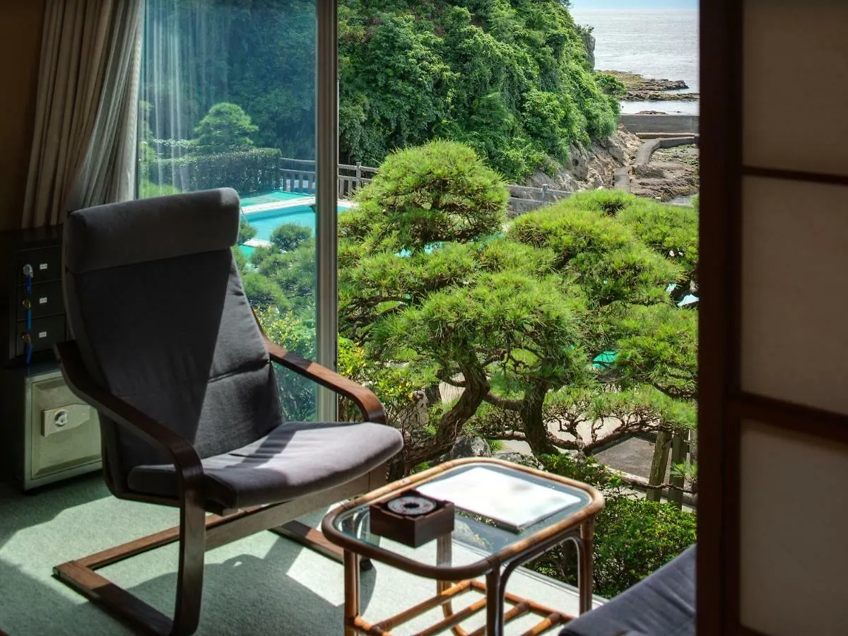 Hotel Iwamotoro Fujisawa Ryokan