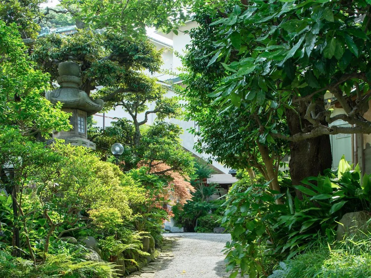 Hotel Iwamotoro Fujisawa Ryokan